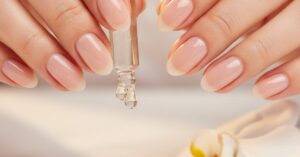 Jak wzmocnić paznokcie łamliwe i rozdwajające się: skuteczne sposoby